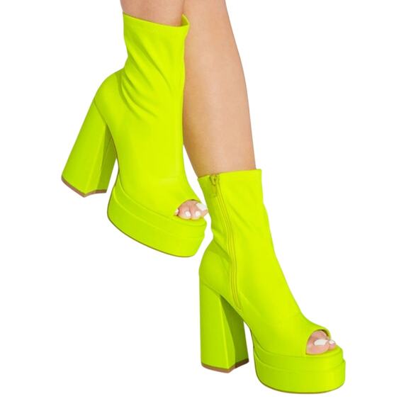[H323] Fashion Nova 'Waiting On A Feeling' Platform Booties - Picture 1 of 9